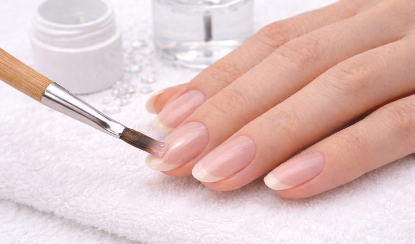 ongles-solides-prothesie-opngulaire-formation-video-tutorielle-nails-school-agademy